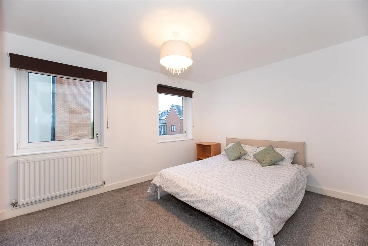 Shingly Place, North Chingford, E4, photo 13