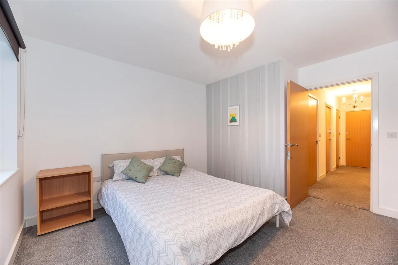 Shingly Place, North Chingford, E4, photo 14