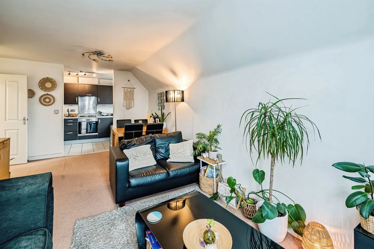 Eaton Avenue, Slough, SL1, photo 9