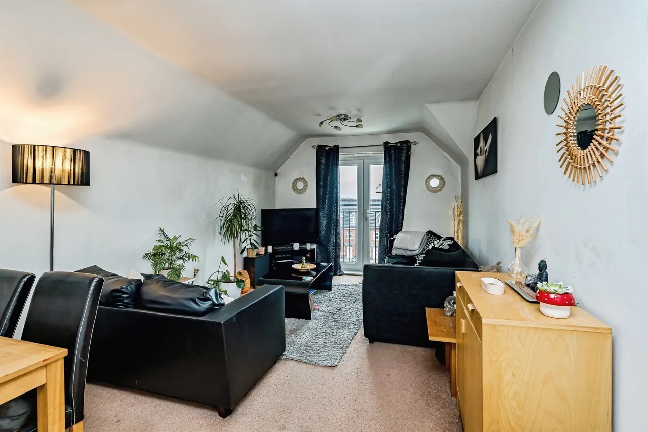 Eaton Avenue, Slough, SL1, photo 3