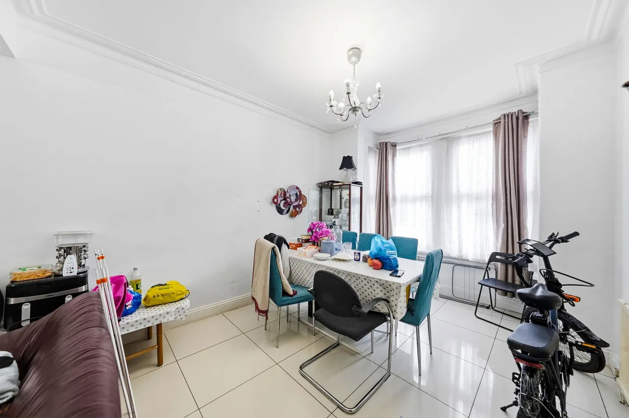 Hampton Road, Ilford, IG1, photo 5
