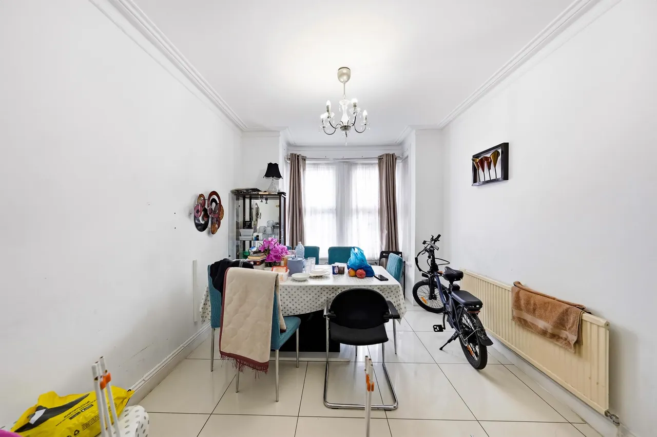 Hampton Road, Ilford, IG1, photo 7