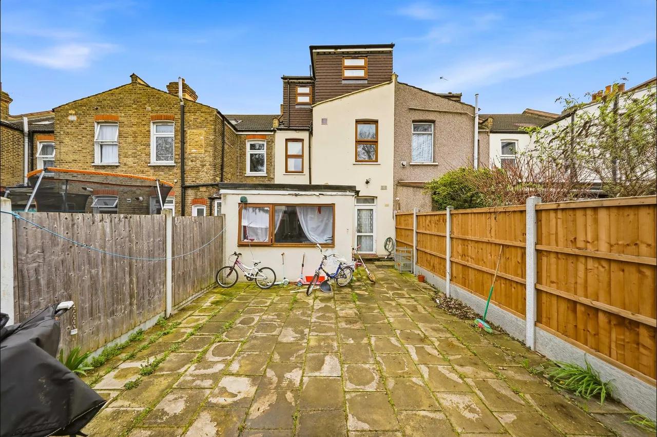 Hampton Road, Ilford, IG1, photo 19
