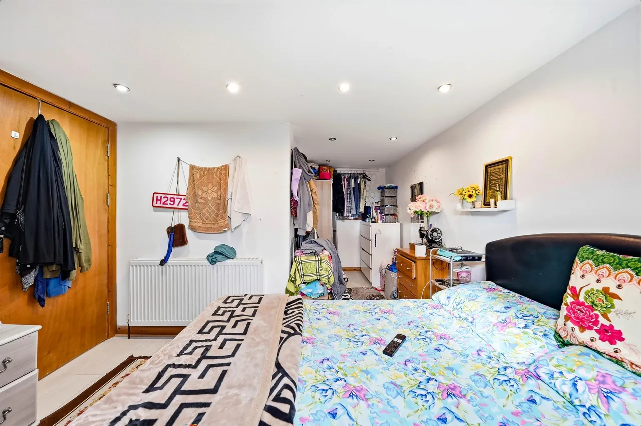 Hampton Road, Ilford, IG1, photo 14