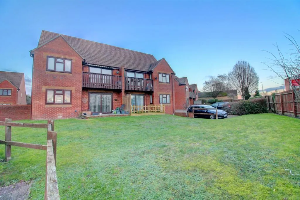 Lansdowne Way, High Wycombe, HP11, photo 4