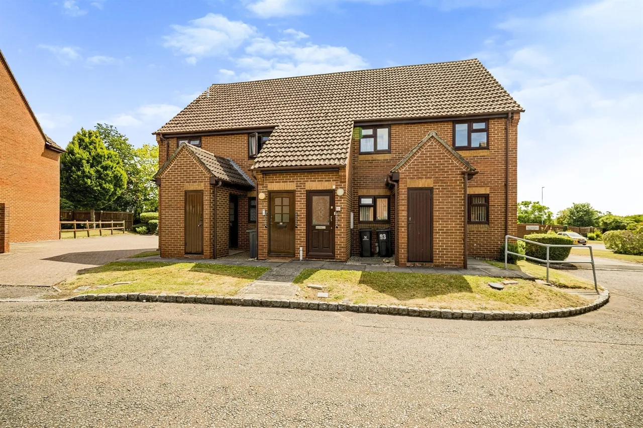 2 bed retirement property for sale, Lansdowne Way, High Wycombe, HP11