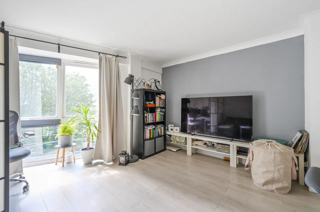 Flat 10 Caraway Heights, 240 Poplar High Street, London, photo 5