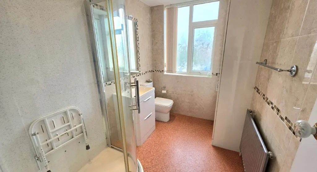 Rivington Grove, Audenshaw, M34, photo 20