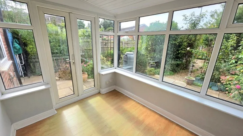 Rivington Grove, Audenshaw, M34, photo 4