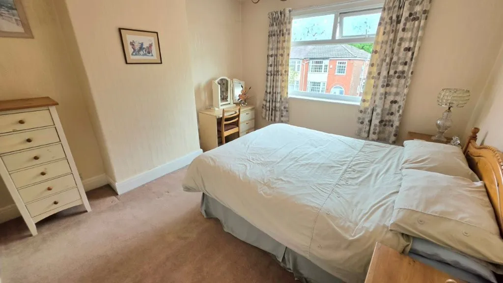 Rivington Grove, Audenshaw, M34, photo 17