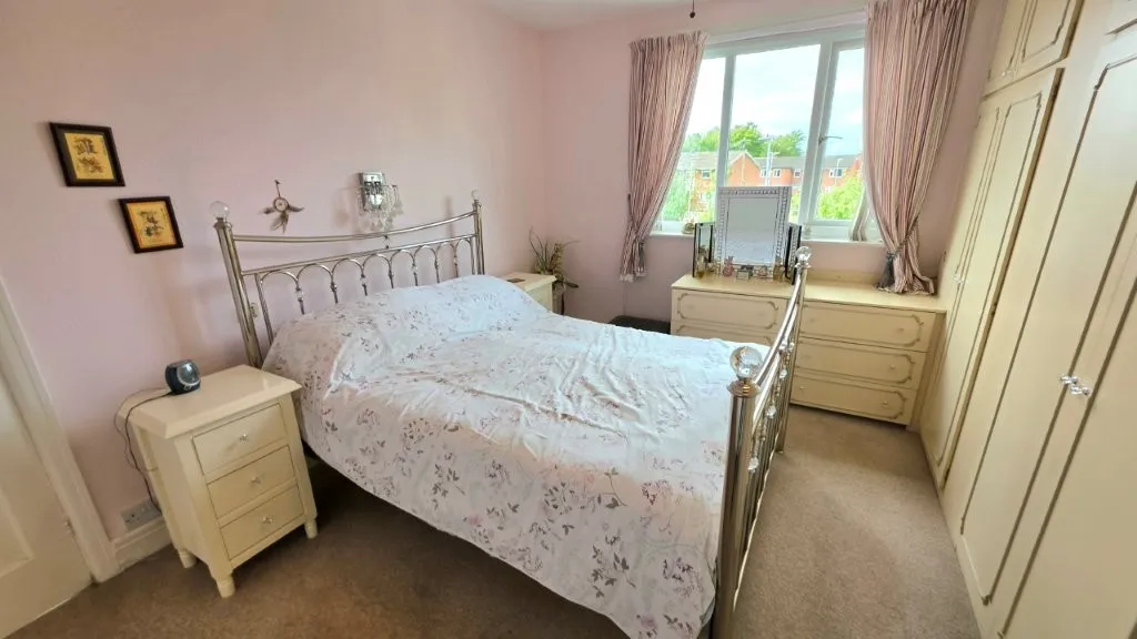 Rivington Grove, Audenshaw, M34, photo 16