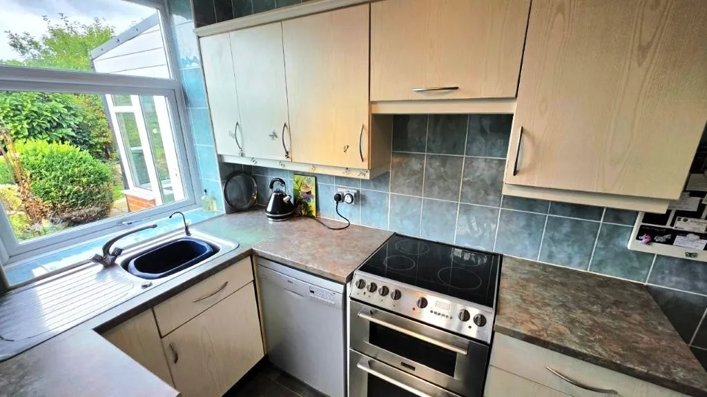 Rivington Grove, Audenshaw, M34, photo 12