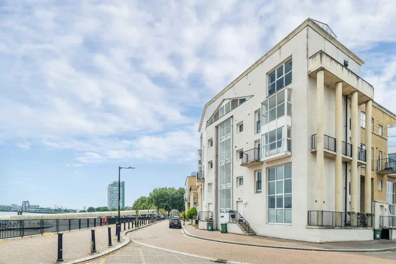 Princes Court, London, SE16, photo 7