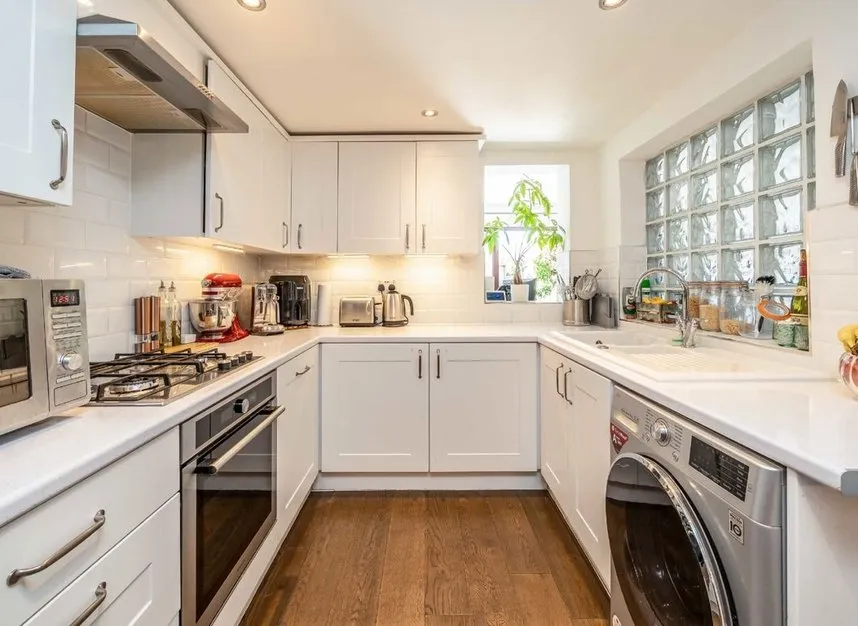 Vicarage Road, Sunbury-On-Thames, TW16, photo 5