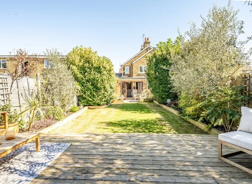 Vicarage Road, Sunbury-On-Thames, TW16, photo 10
