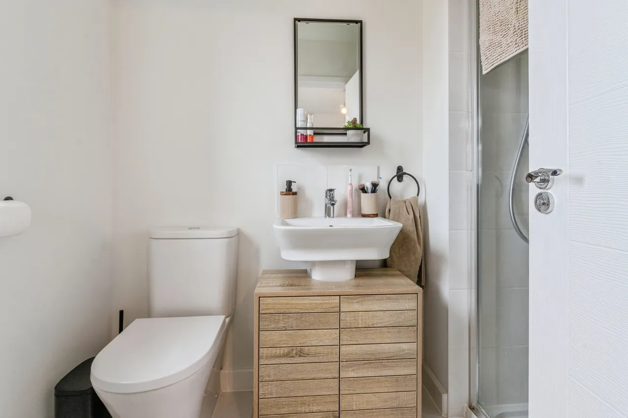 Curlew Mews, ROCHFORD, Essex, SS4, photo 13