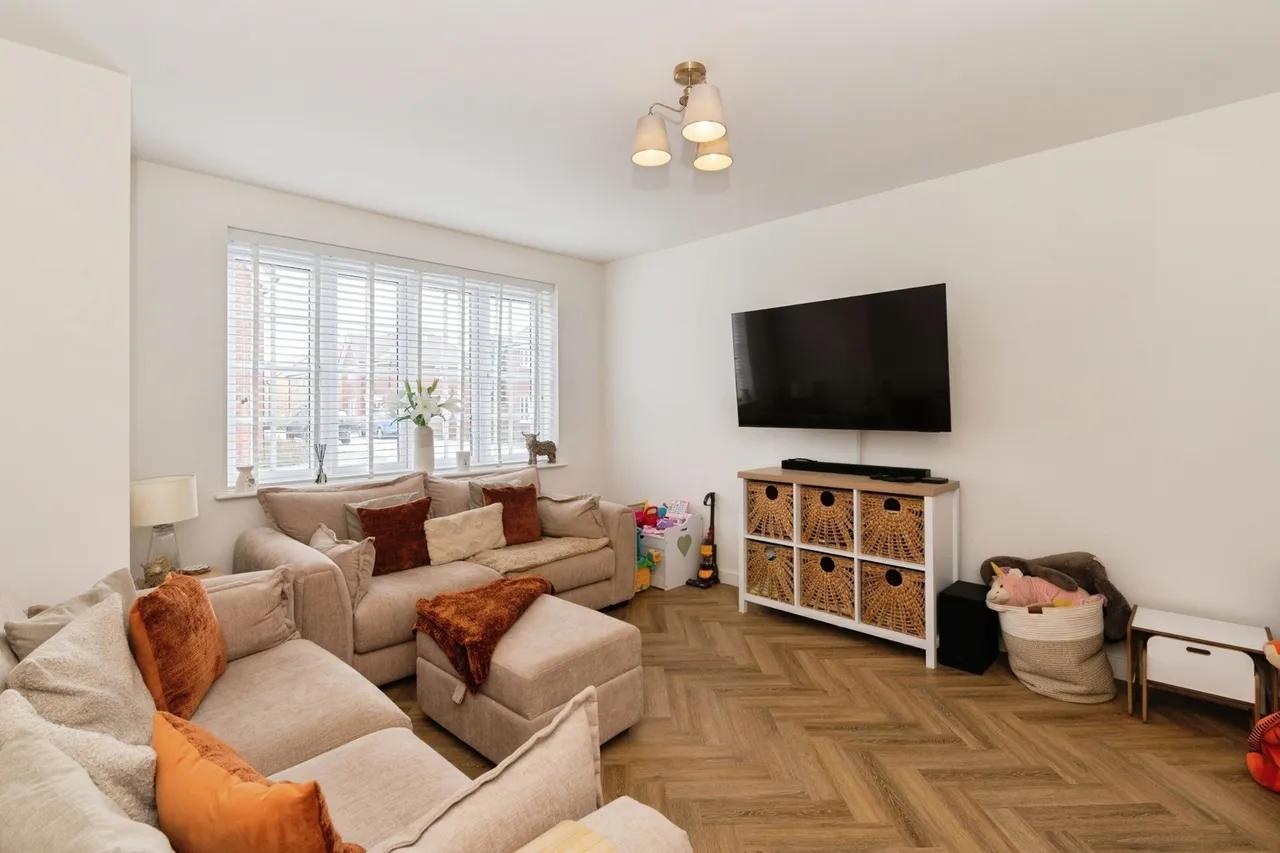 Curlew Mews, ROCHFORD, Essex, SS4, photo 7