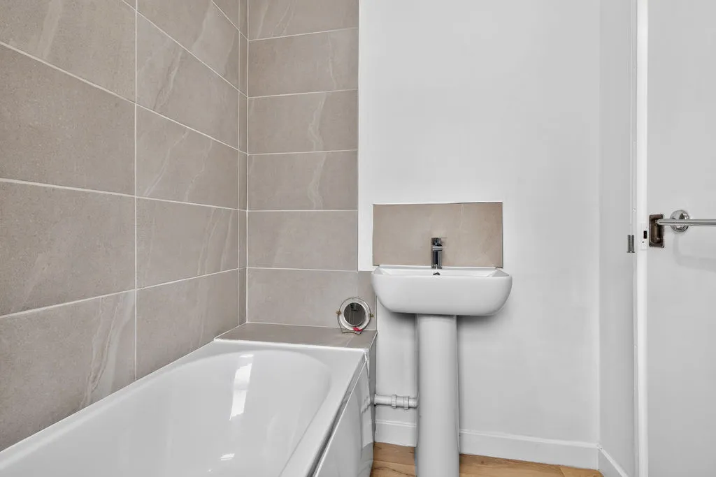Morpeth NE65 0DH, NE65, photo 16