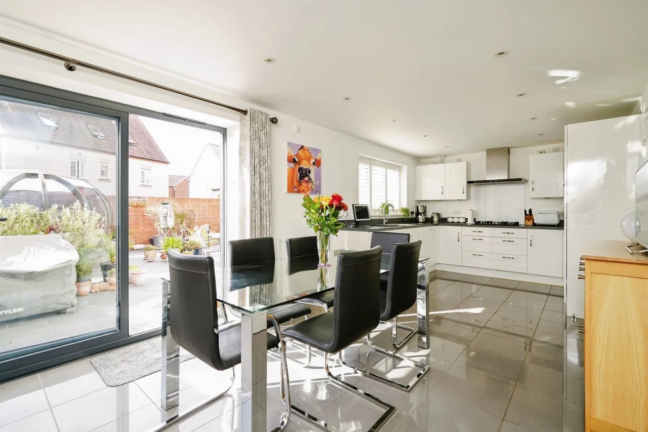 Ascot Way, Bicester, OX26, photo 2