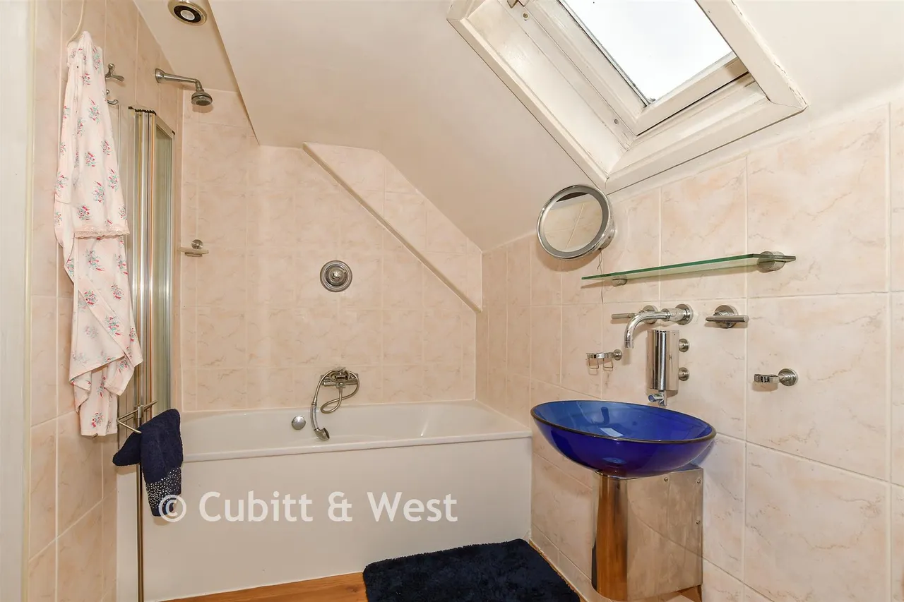 Jolesfield, Partridge Green, RH13, photo 12