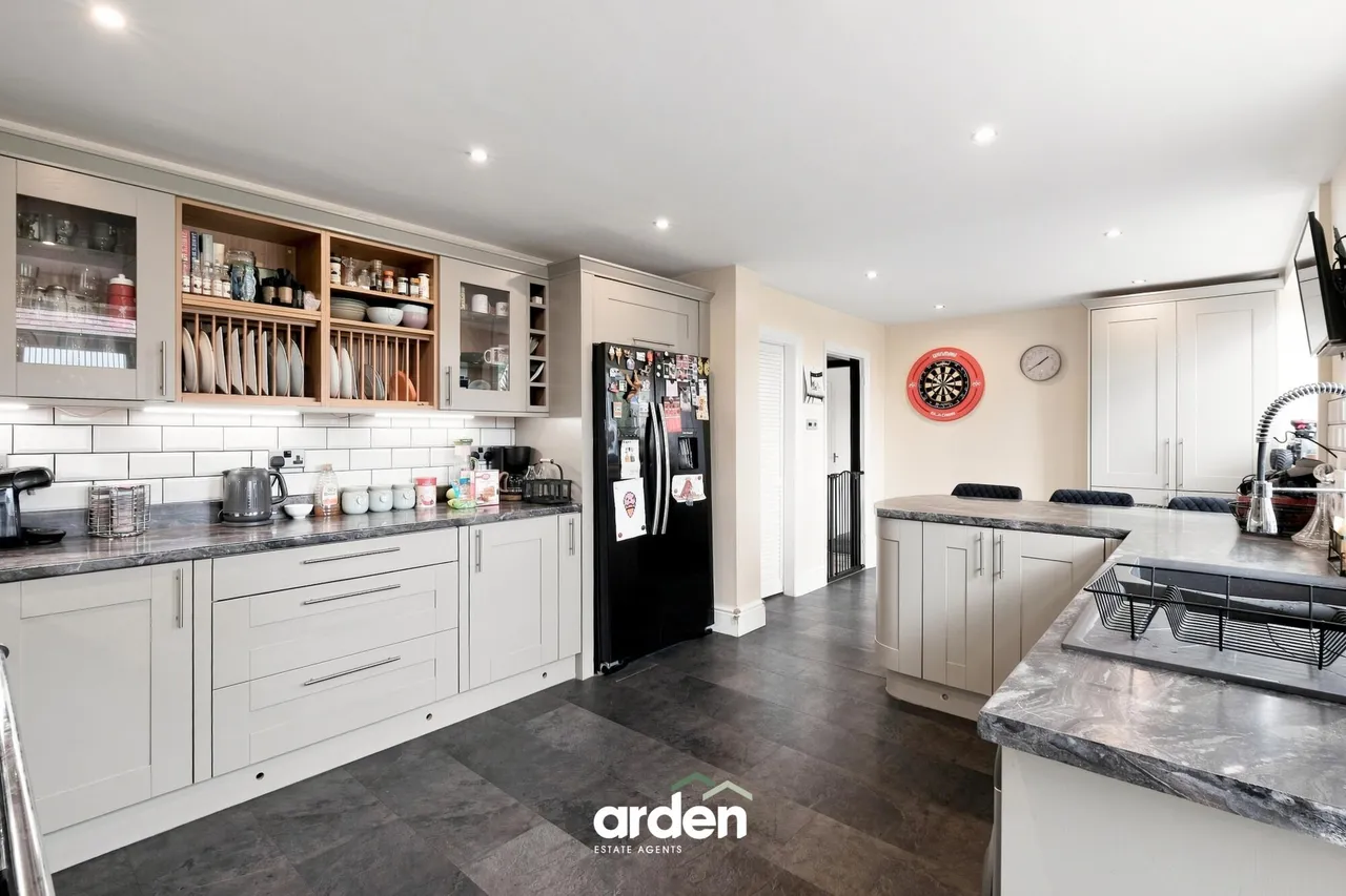 Birmingham Road, Marlbrook, B61, photo 3