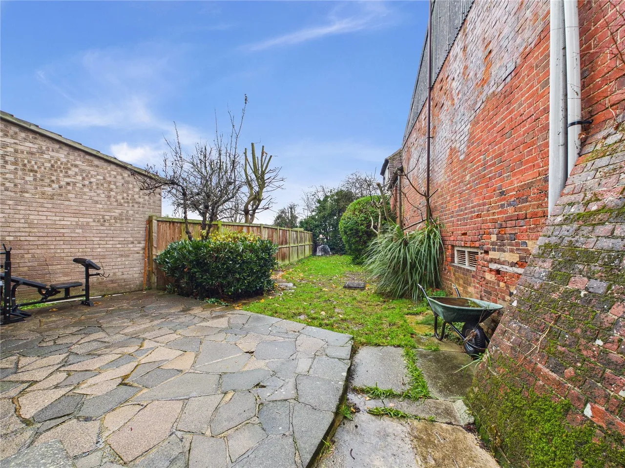 Friends Field, Bures, CO8, photo 15