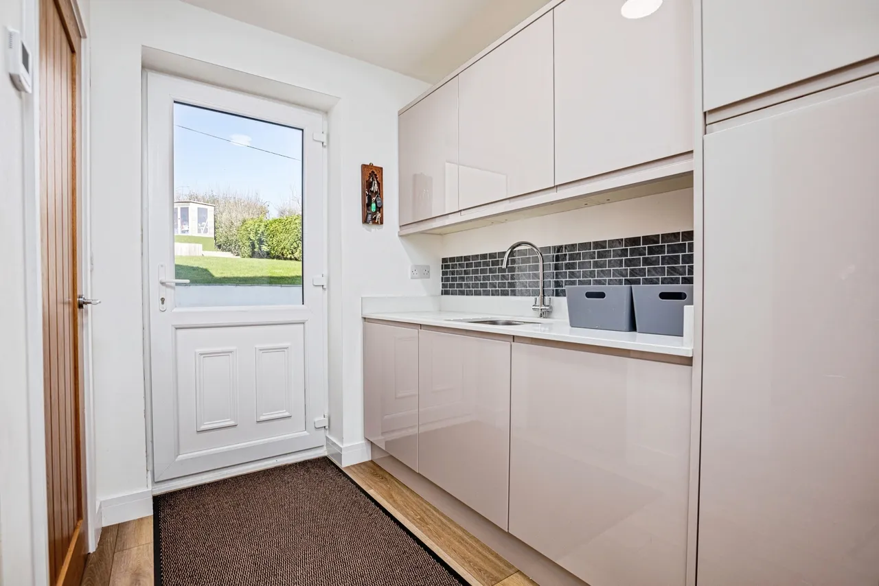 Swan Bank, Pool Quay, SY21, photo 6