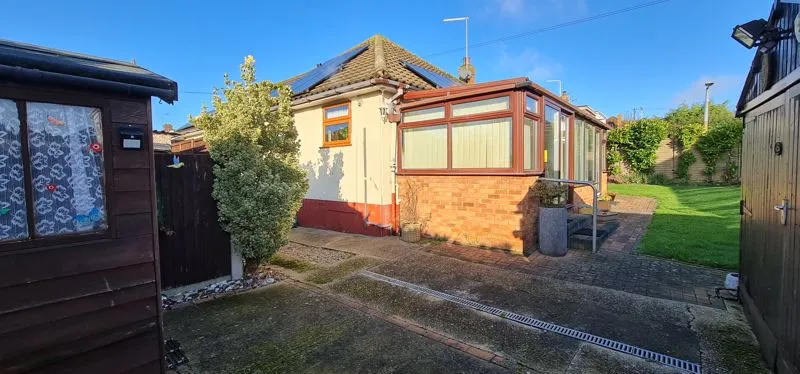 Eastwood Park Drive, Eastwood, Essex, SS9 5RR, photo 18