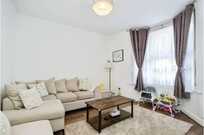 William Street, Leyton, E10, photo 3