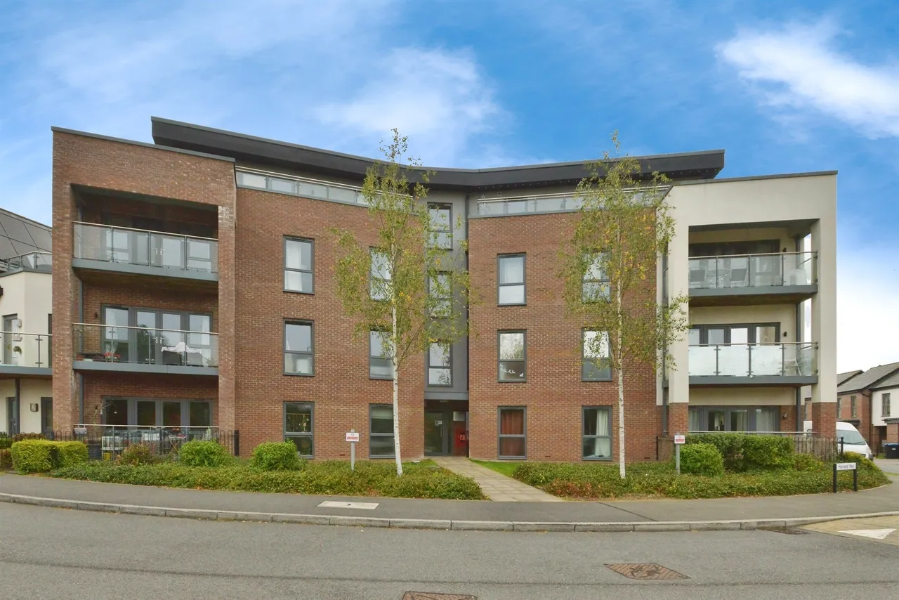 1 bed flat for sale — Harvard Way, Oakgrove, Milton Keynes