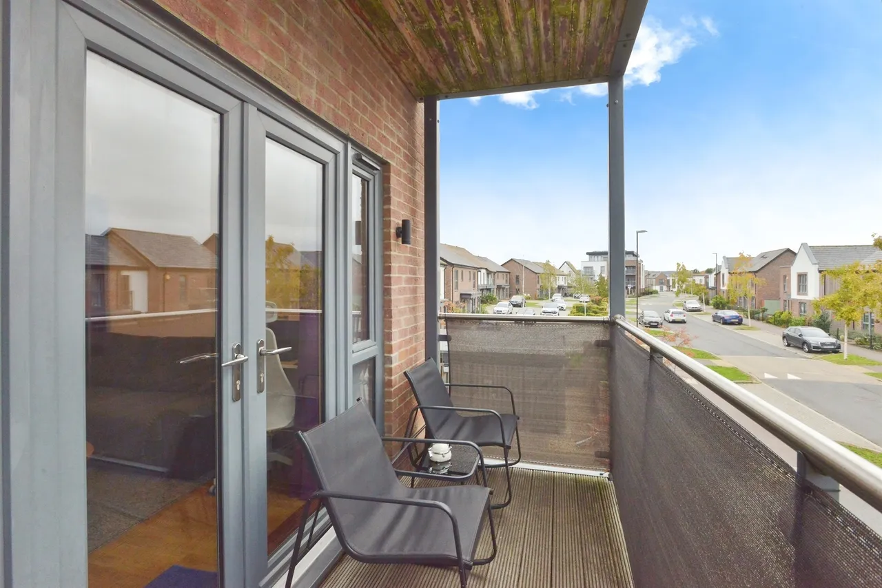 Harvard Way, Oakgrove, Milton Keynes, photo 4