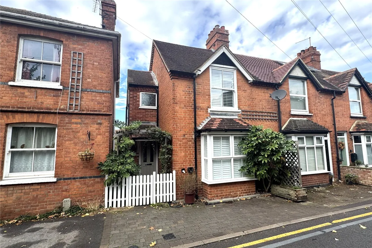 3 bed house for sale, Gipsy Lane, Wokingham, RG40