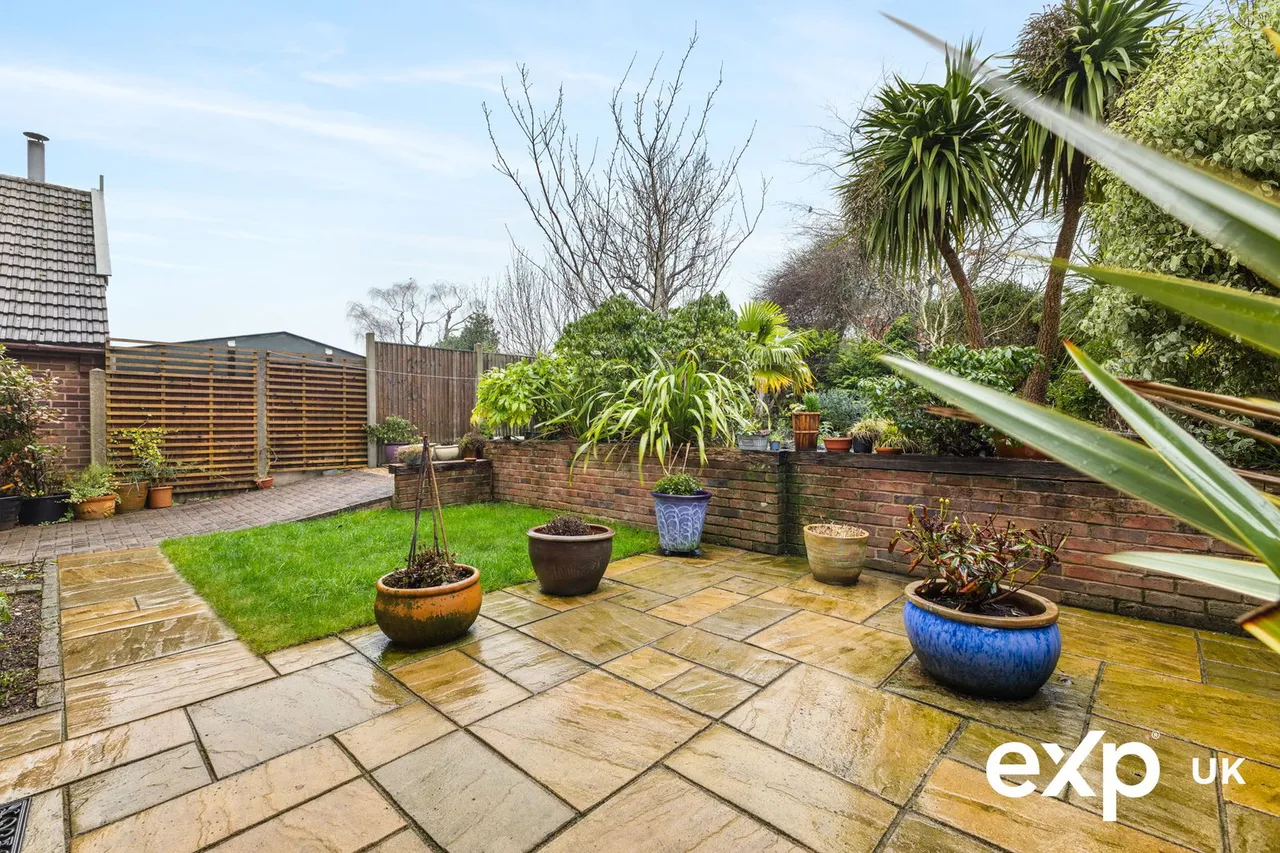 Winster Avenue, Ravenshead, photo 21