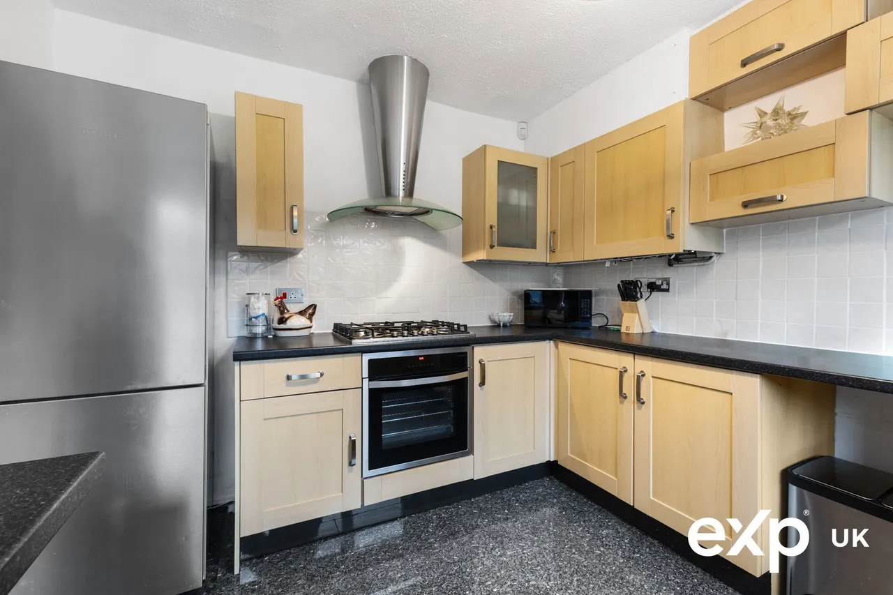 Winster Avenue, Ravenshead, photo 12