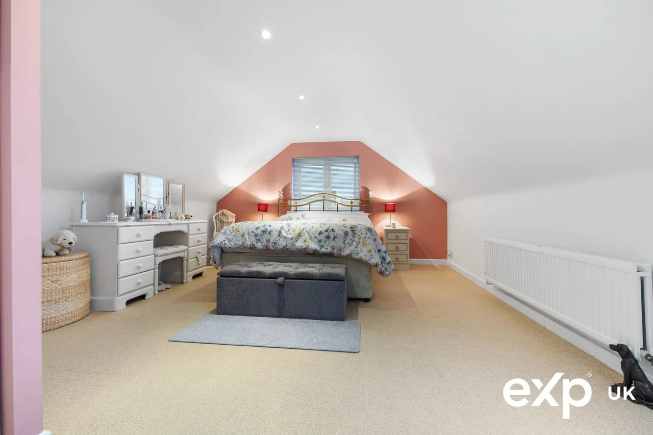 Winster Avenue, Ravenshead, photo 15