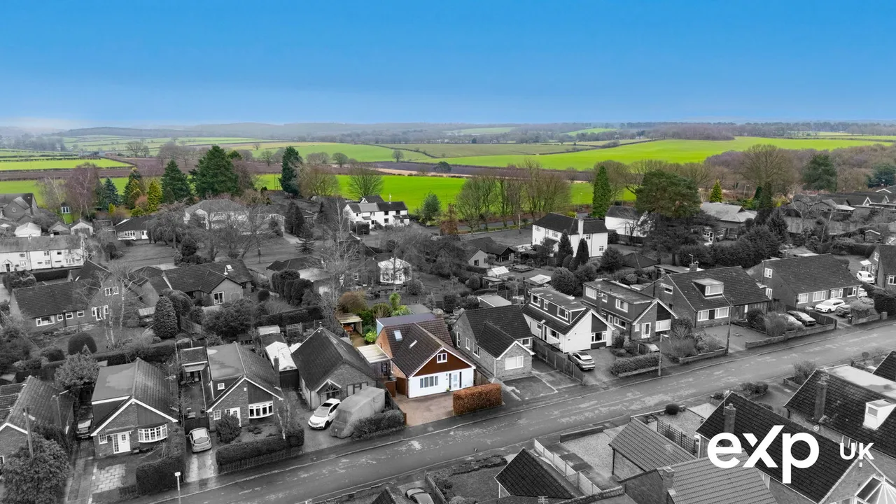 Winster Avenue, Ravenshead, photo 2