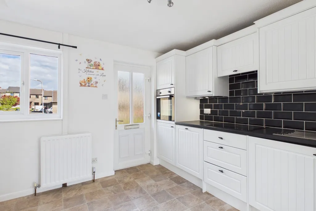 Chambers Close, Kendal, LA9, photo 4