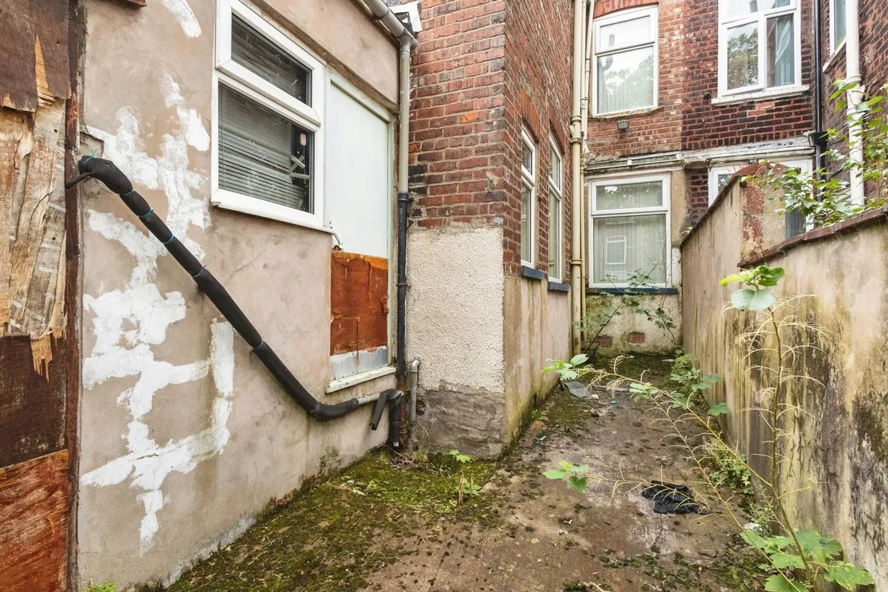 Clitheroe Road, Manchester, Greater Manchester, M13, photo 16