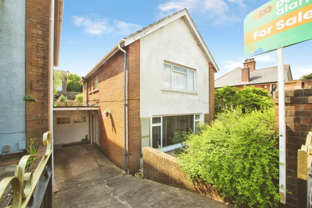 Woodland Park Road, Newport, NP19, photo 2