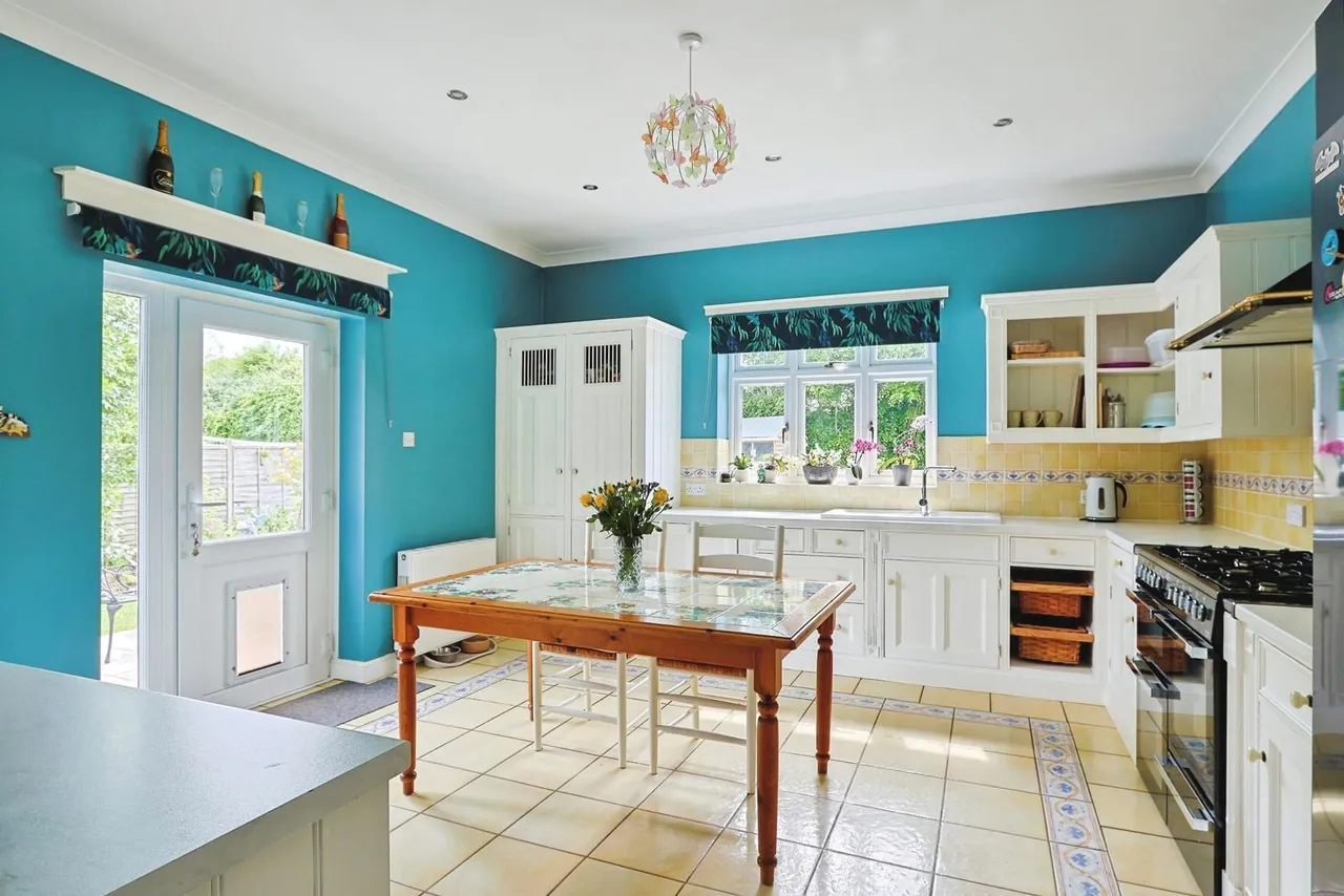 New Road, Bournemouth, BH10, photo 4