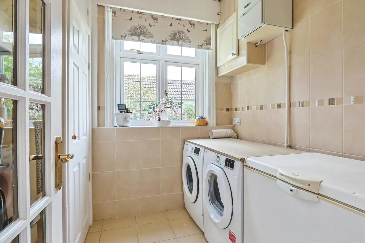 New Road, Bournemouth, BH10, photo 8