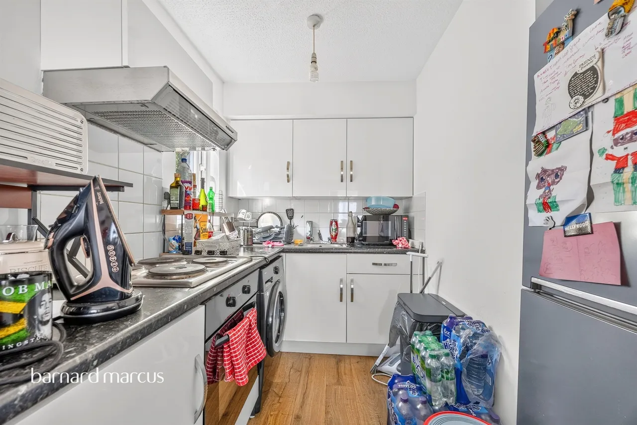 Coe Avenue, London, SE25, photo 13