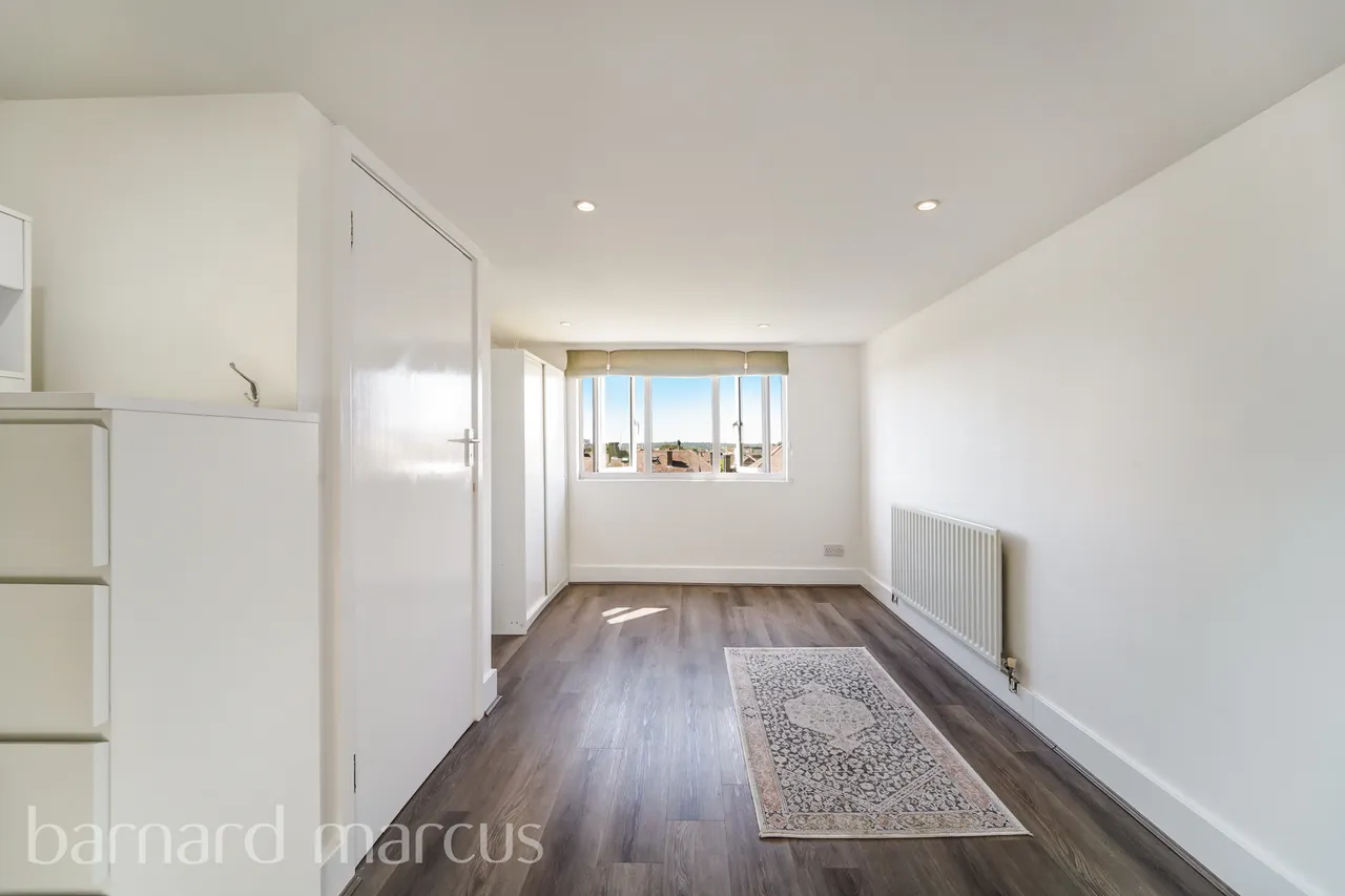 Shaldon Drive, MORDEN, photo 5