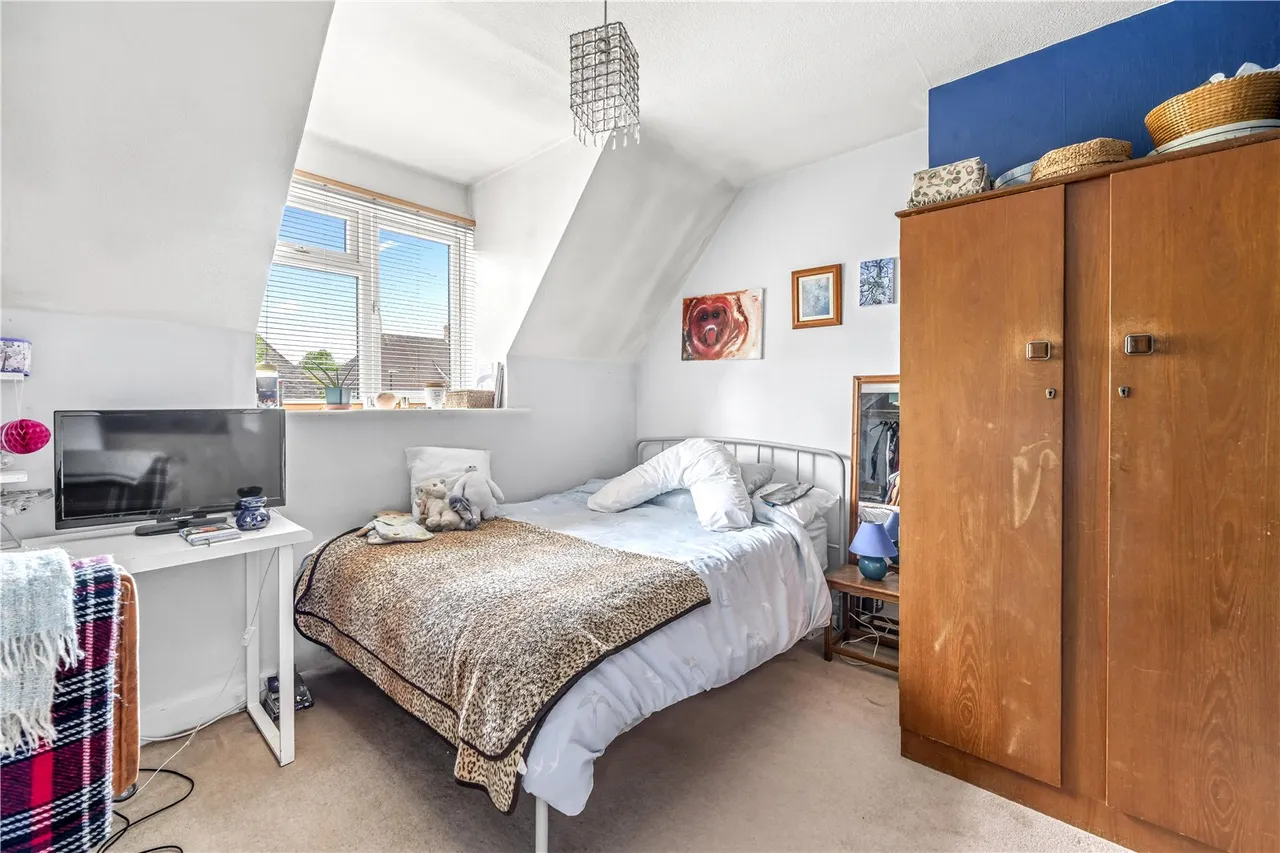 Mays Road, Teddington, TW11 0SQ, photo 3
