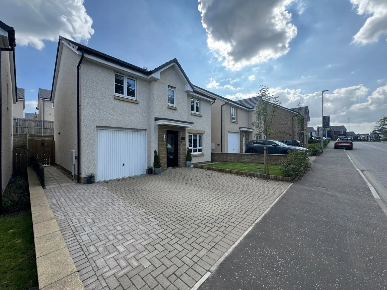4 bed house to rent, Duich Crescent, Glasgow, G33