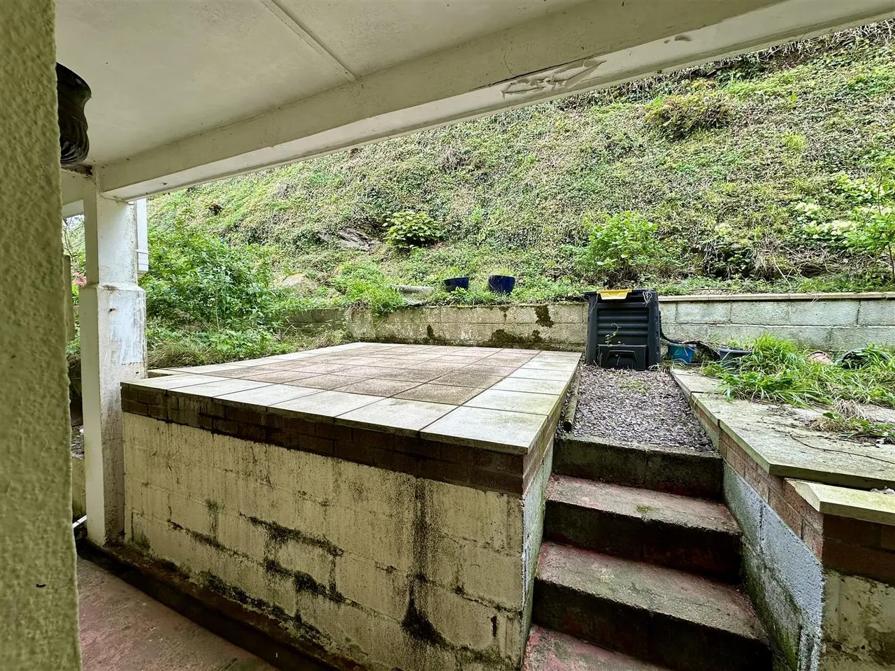 Ocean View Crescent, Brixham, photo 10