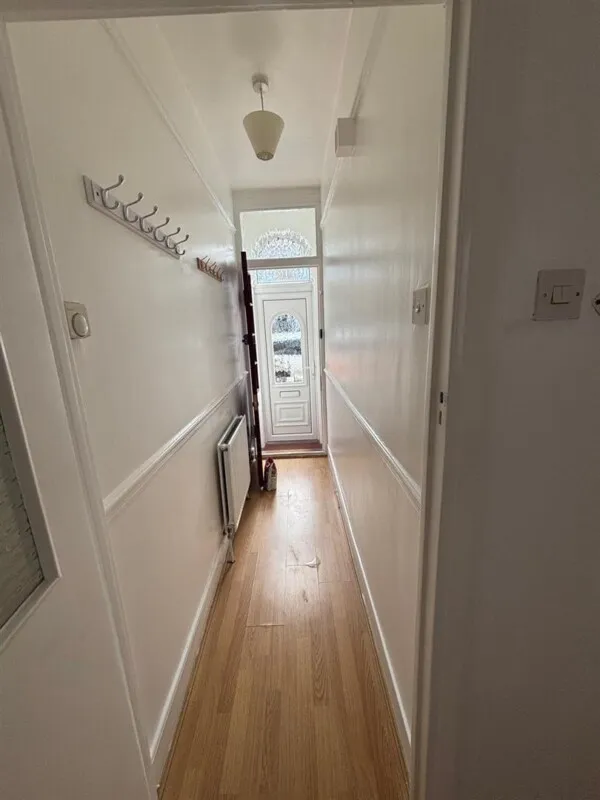Kingsland Road, London, E13, photo 14