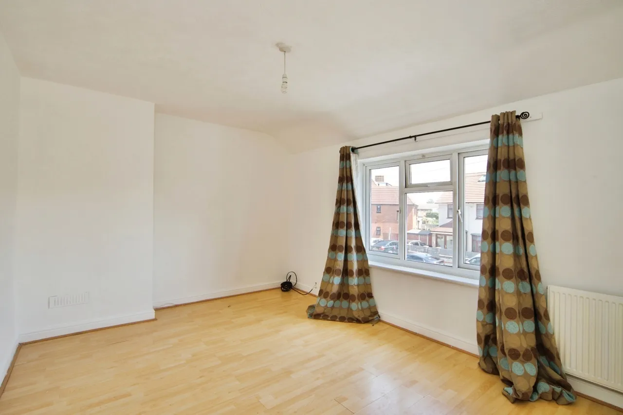ST GEORGES ROAD, DAGENHAM, ESSEX, RM9, photo 5