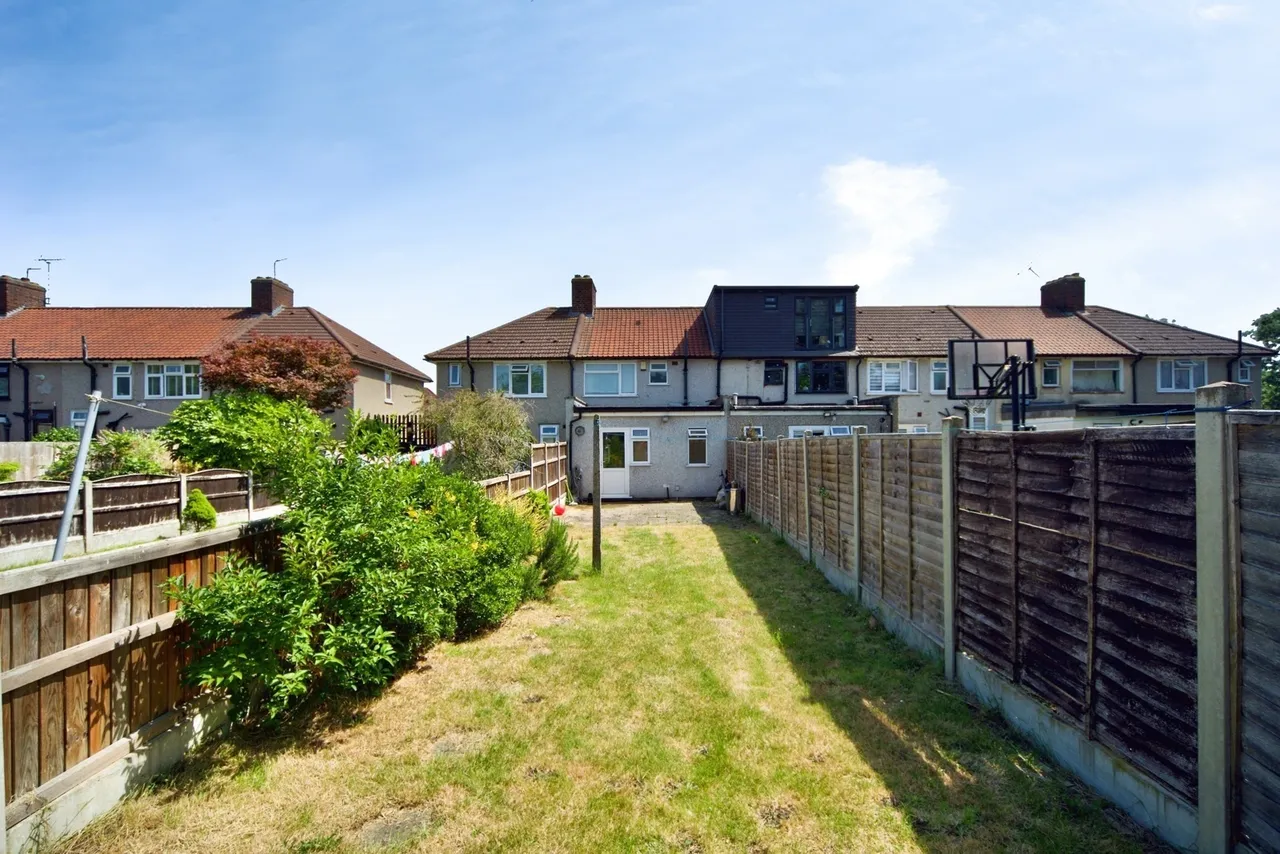 ST GEORGES ROAD, DAGENHAM, ESSEX, RM9, photo 6