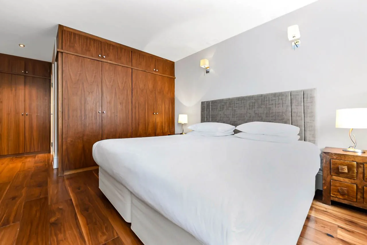 Flat 8, 2 Tavistock Place, London, photo 11